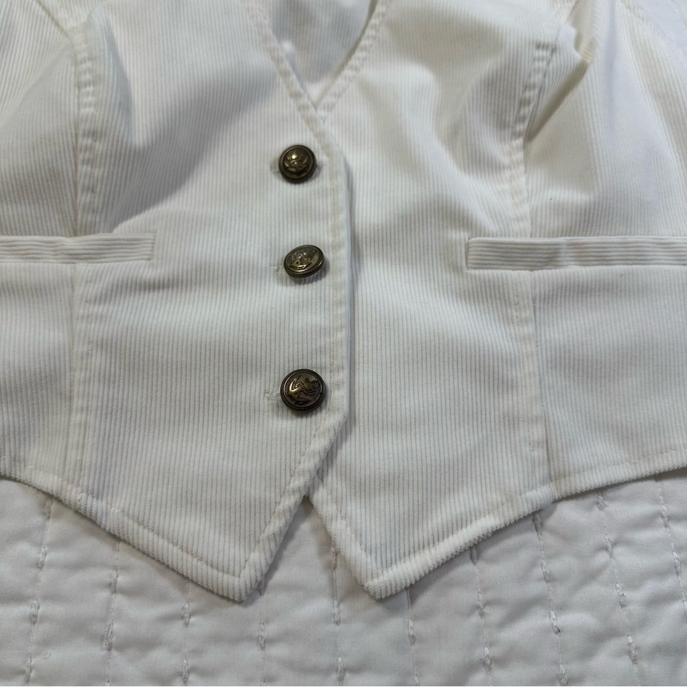 Sincerely Jules Ivory Buttoned Down casual Vest - Picture 4 of 8